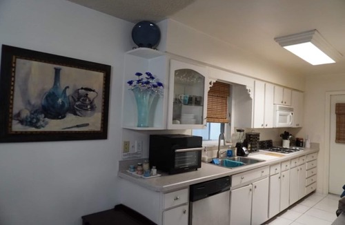 Casselberry House | Sleeps 8-3 Bedrooms 2 Full Bathroms+Gameroom your perfect vacation home!