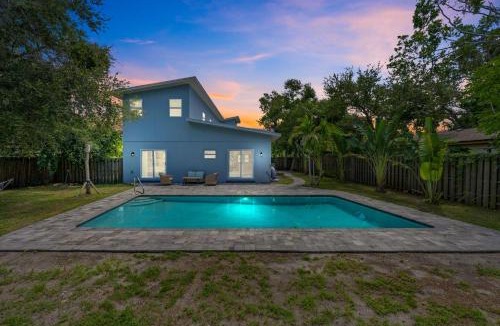 Indian Beach Sapphire Shores House | Sleeps 8 Pool Dog Friendly 6 Miles to Beach
