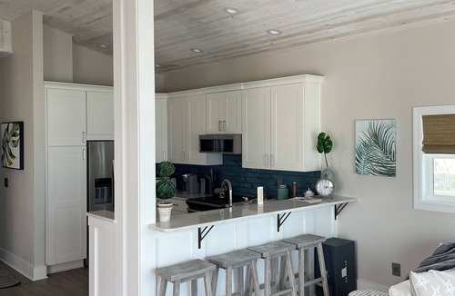 Wilbur-By-The-Sea House | Sleeps 9 right on the Beach.