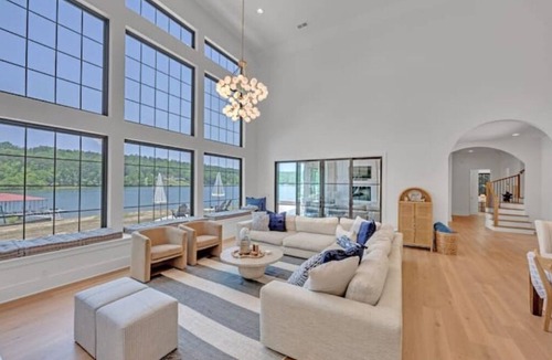 Logan House | Smith Lake Luxury - with Hot Tub