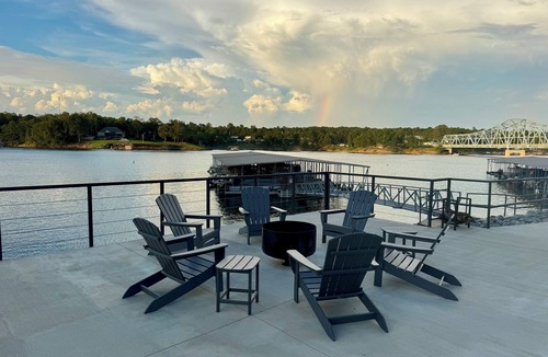 Jasper Condo | Smith Lake Stay with water views, pool and spa bath 3bd 2bath