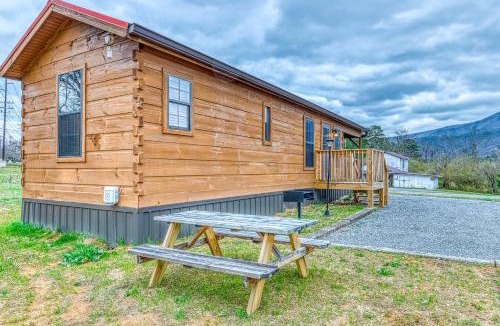 Wears Valley House | Smoky Bears Den