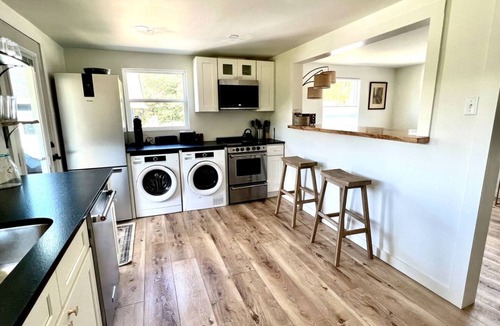 Clover Hill House | Smoky Mountain Retreat, Tail of the Dragon, Garage & Trailer Parking