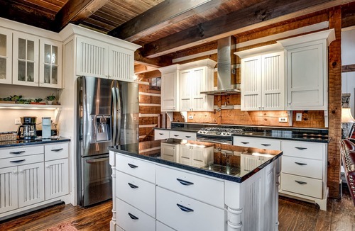 Sylva Cabin | Smoky Mtn Cabin w/Stunning views! Private ensuite bath for every room!