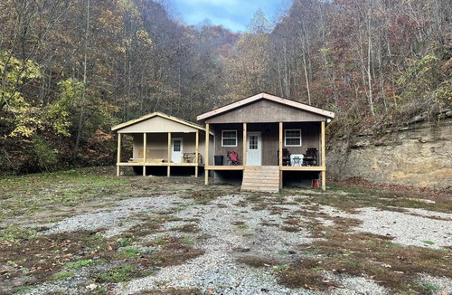 Matewan Cabin | SMUGGLERS RUN: Cozy Cabin, quick & easy access to Hatfield-McCoy trail heads.