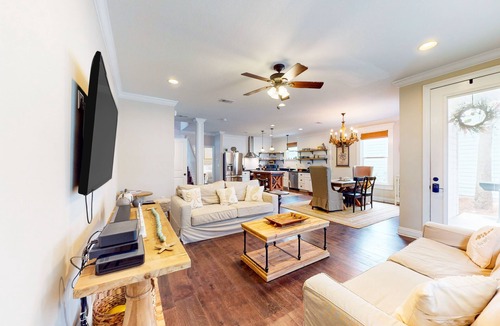 Villages of Crystal Beach House | Snowbird-friendly home in gated community with hot tub, pool, balcony, & grill