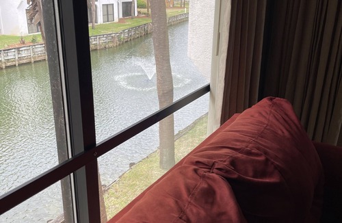 Panama City Beach Villa | SNOWBIRD WINTER AVAILABILITY. 1 BEDROOM 2 BATH GOLF VILLA. HEATED POOLS
