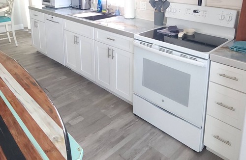 Truckland House | So Beachy! A family and Pet-friendly Spacious Home