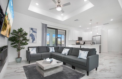 Sunshine House | Solana Oasis Vacation Home