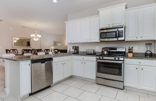 Loughman House | Solterra Resort 5 Bedroom Pool Home Pet Friendly