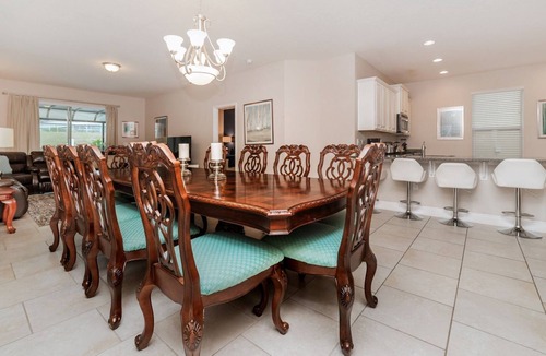 Loughman House | Solterra Resort 5 Bedroom Pool Home Pet Friendly