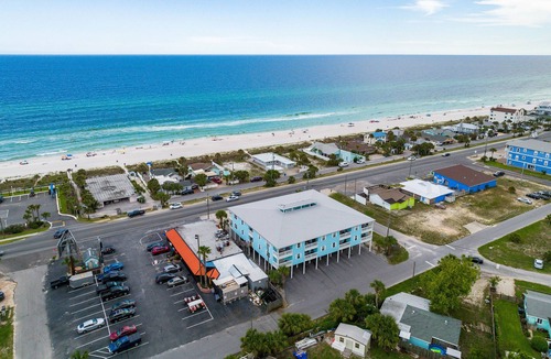 Bahama Beach Condo | {Somerset 207} Across The Street From The Beach