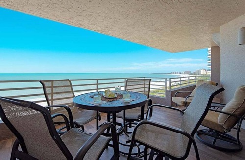 Marco Island Condo | SOMERSET 812 - Weekly Beachfront Vacations Permitted!