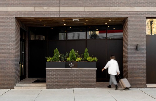 Hawthorne Apartment | Sonder Ovation | Superior One-Bedroom Apartment w/Juliet Balcony