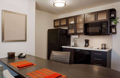 Mount Laurel Hotel | Sonesta Simply Suites Philadelphia Mount Laurel