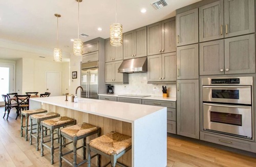 Naples Park House | Sorrento Luxury Vacation Home: Expansive 5-Bedroom, 4.5-Bath Retreat with Private Pool, Hot Tub and Pet-Friendly Accommodations. Just a Short Walk to the beach at Delnor-Wiggins State Park!