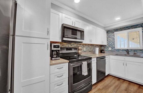 Biltmore Beach Condo | South-Facing Gulf-View Condo w/Direct Beach Access Sleeps 10!