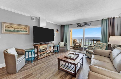 Biltmore Beach Condo | South-Facing Gulf-View Condo w/Direct Beach Access Sleeps 10!