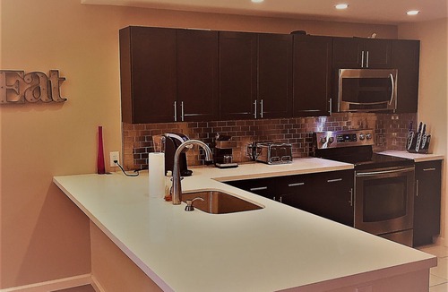 Survey Creek Condo | SOUTH FLORIDA RESORT CONDO