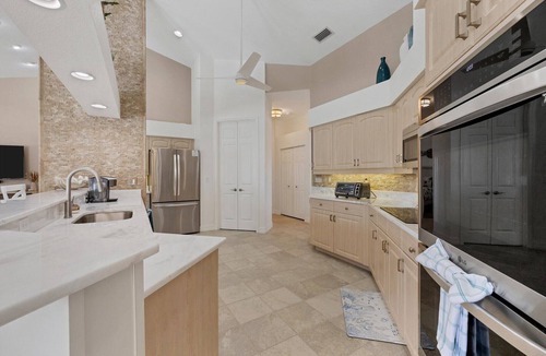 South Gulf Cove House | South Gulf Cove 5 Bedroom Private Home with Pool on Canal