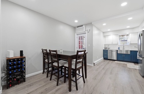 South Philadelphia House | South Philly Sunrise-3 Bedroom Townhome Stadium District