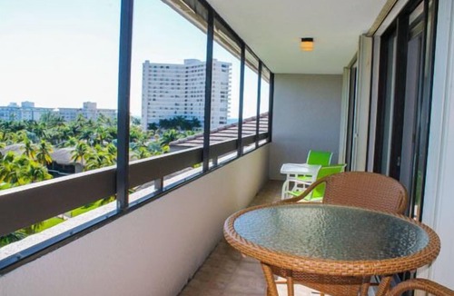 Marco Island Condo | South Seas East C-710- Newly renovated top-floor condo with unobstructed views of the bay.