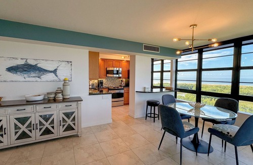 Marco Island Condo | South Seas Tower 4- 812: Beautifully Updated; Large Balcony