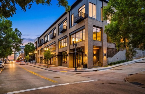 Old City House | South Skyline Prime Location in Knoxville
