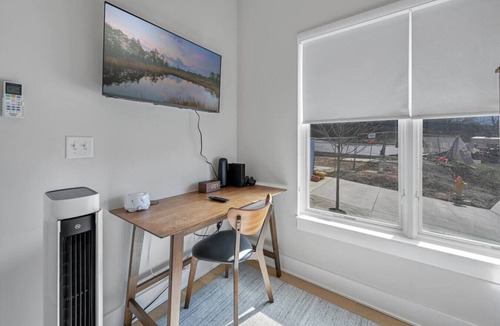 East End - Valley Street House | South Slope Asheville Townhome 3 Ensuite Bedrooms