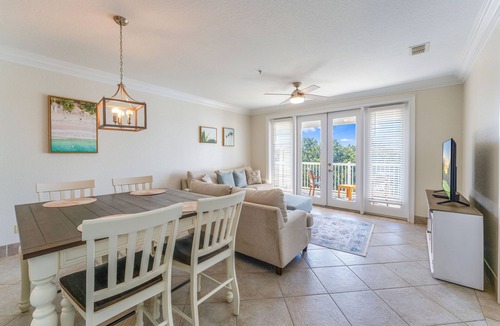 Carrabelle Condo | Southern Fairway Escape 2/2