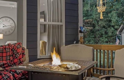 Dickel Cottage | Southern Living Lakeside Cottage -- Tims Ford Lake
