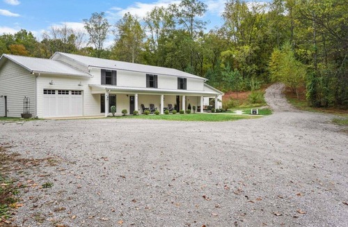 Kedron House | Southern Sanctuary 2A–Spacious Retreat–Sleeps 10