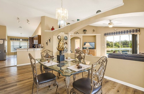 Eagle Pointe South House | SOUTHFACING Private Pool, Lakeview,4 BR-2 Bath,Ultra Clean Modern,10 min Disney