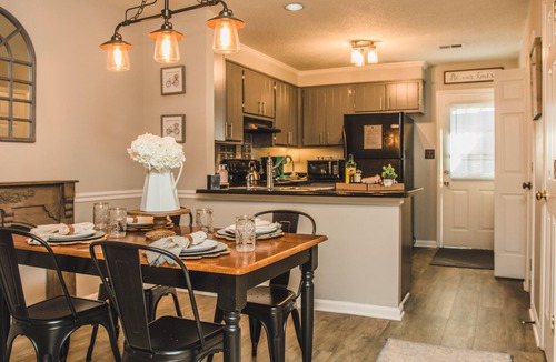 Fairforest House | SouthTownes * Westgate Area Townhouse