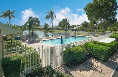 Crown Pointe House | Sovanita House Naples, FL with private pool