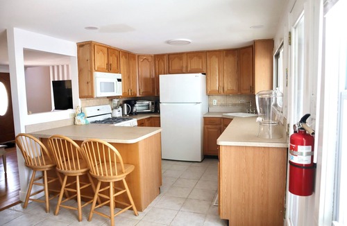 Mystic Island House | Spacious Waterfront Vacation Home, 4 Bedrooms, Sleeps 12