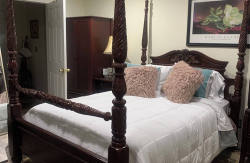Lithonia House | Spacious 1,900sf 2bedroom 6bed apartment,family gathering nurses singles couples
