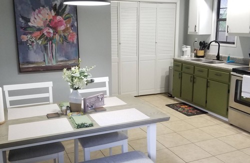 Avondale House | Spacious 1 bedroom Avondale guesthouse 🏡