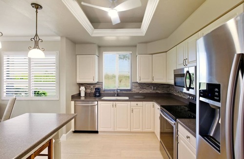 Naples Apartment | Spacious 2-Bdrm Retreat-Bears Paw Golf Community