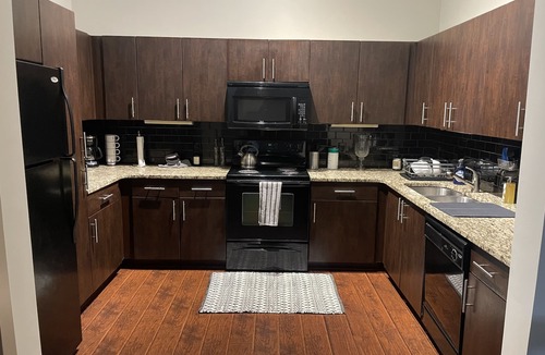 SoNo Apartment | Spacious 2 Bedroom Condo Downtown w/Rooftop Pool