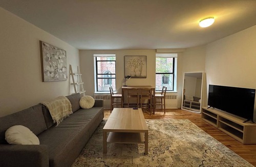 Fort Greene Apartment | Spacious 2-bedroom in the heart of Fort Greene, Brooklyn