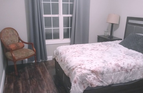 Town Center House | Spacious 2 Bedroom with Private entrance