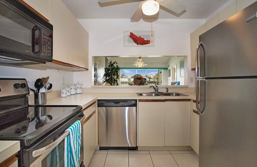 Lely Golf Estates Condo | Spacious 2 beds/2baths condo- near Lely Country Club w/relaxing lanai!
