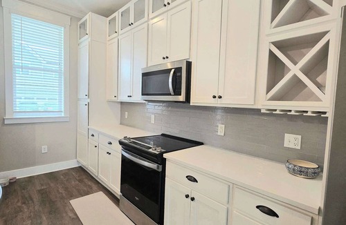 Pineville Condo | Spacious 2‑BR Townhouse — Pool, Gym & Grills | Prime Ballantyne Location