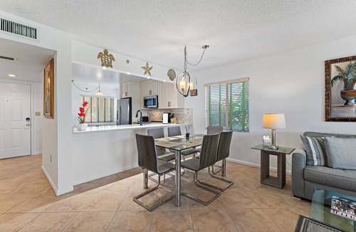 Sea Palms Apartment | Spacious 2BR 2BA apartment close to the beach