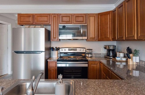 Johnson City Apartment | Spacious 3 Bed Condo Near ETSU