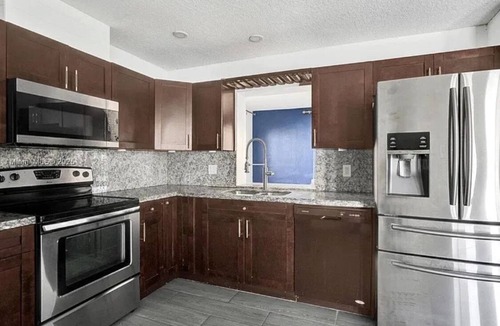 North Lauderdale House | Spacious 3-bedroom Smart home in lovely North Lauderdale with AC