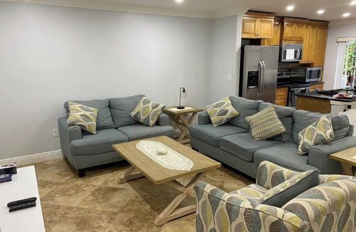 Lake Worth Corridor House | Spacious 3 bedroom 2.5 bath House in lake worth