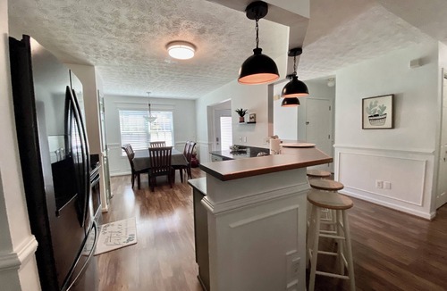 Sugar Hill House | Spacious 3 bedroom 2 bathroom house in fantastic Sugar Hill with AC