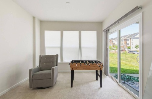 Hanover House | Spacious 3-bedroom, 3 level townhome in amazing Severn with amenities